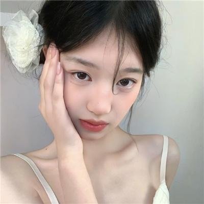 府上娶了个锦鲤新娘